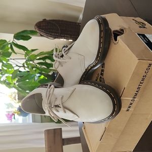 Dr. Martens 3 hole